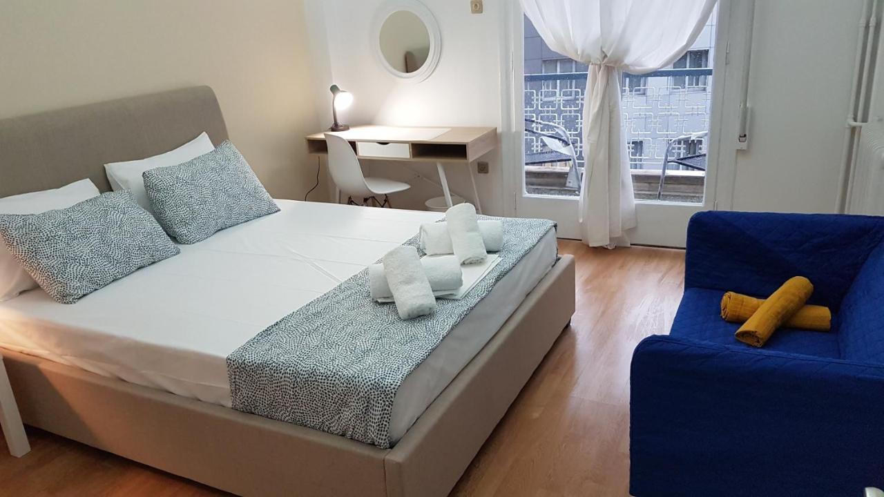 Apricot Apartment - Athens Center, 6 Bd, 2.5 Bath Bagian luar foto