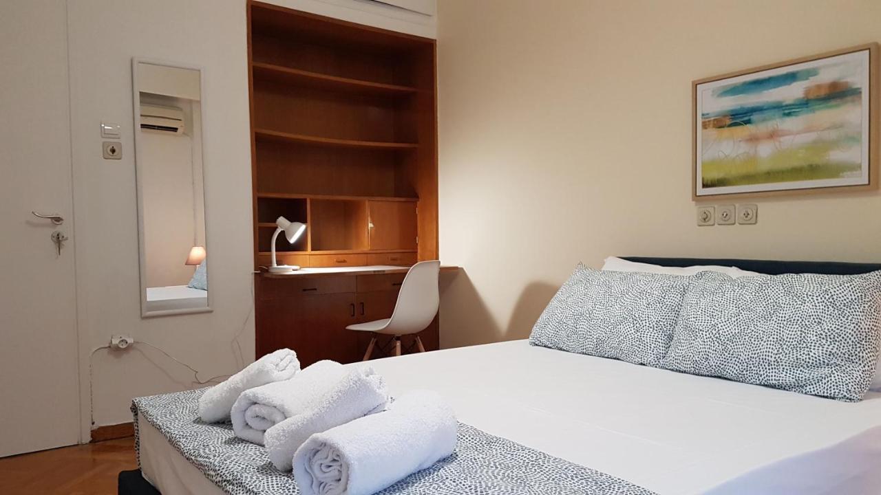 Apricot Apartment - Athens Center, 6 Bd, 2.5 Bath Bagian luar foto