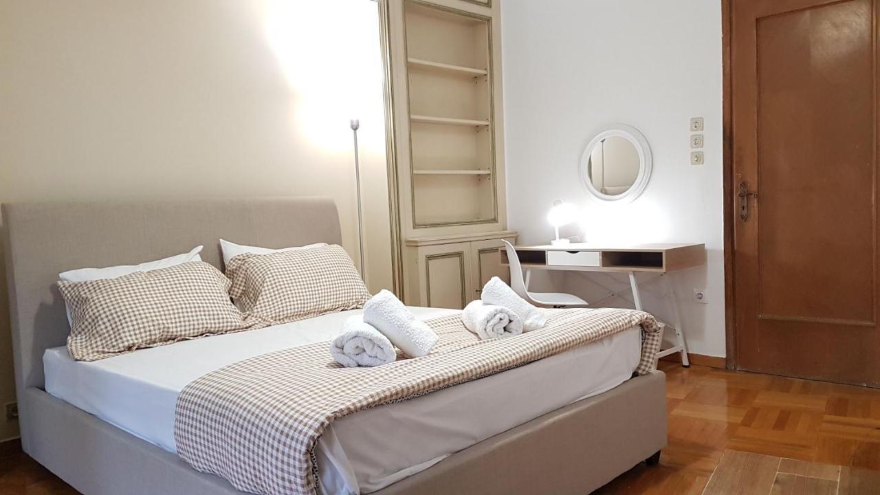 Apricot Apartment - Athens Center, 6 Bd, 2.5 Bath Bagian luar foto